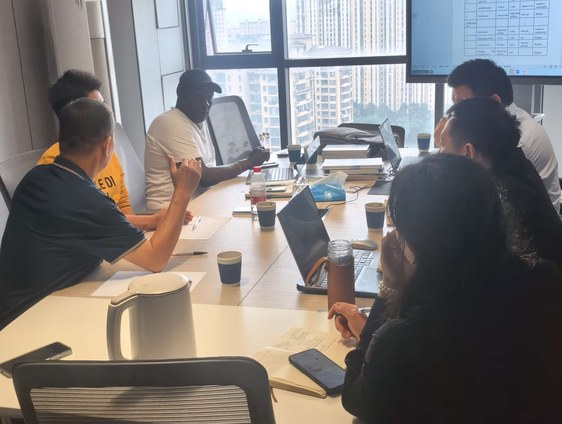 肯尼亚客户在江苏分公司参观交流